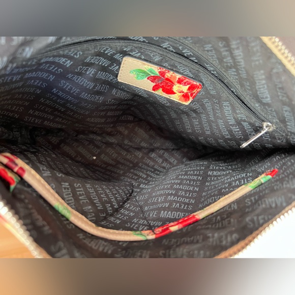 Steve Madden Tan Floral Large Clutch - Picture 6 of 6